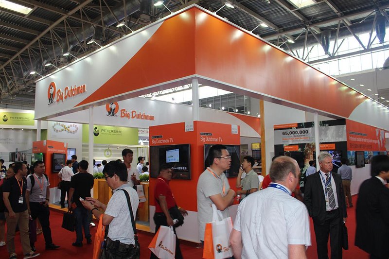 Large crowds gather at the Big Dutchman booth at the 2016 VIV show Beijing