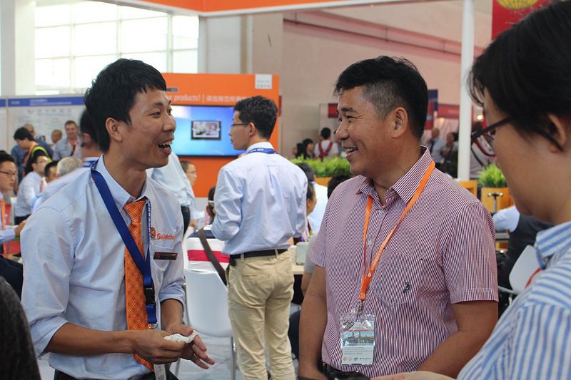 Jack Liu of Big Dutchman meets and discusses with customers
